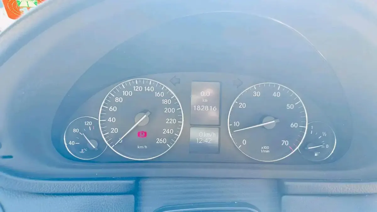 Gebraucht Mercedes C160 122 PS (89 kW) 2005 Schwarz Coupé