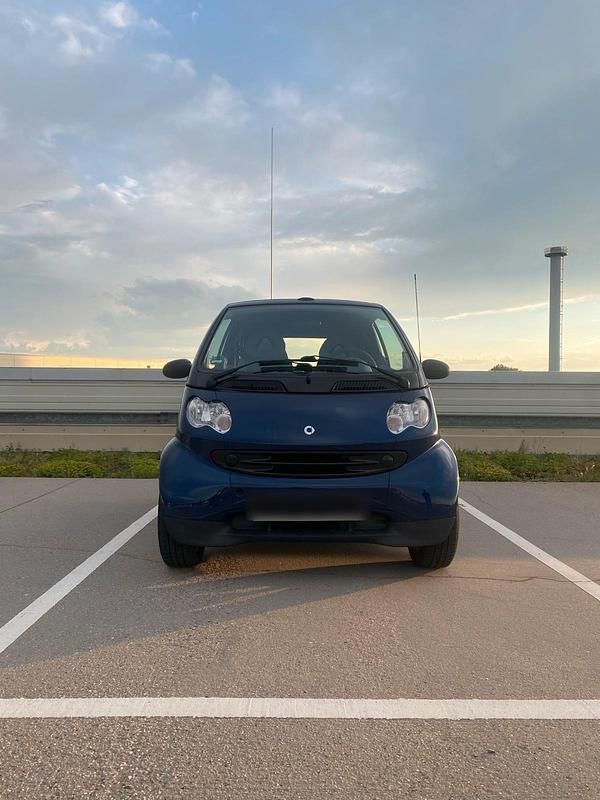 Blau Gebraucht 2003 Smart ForTwo Cabrio Cabrio | 1.650 € - Bild 1/4