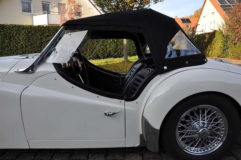 Gebraucht Triumph TR3 101 PS (74 kW) 1959 Weiß Cabrio