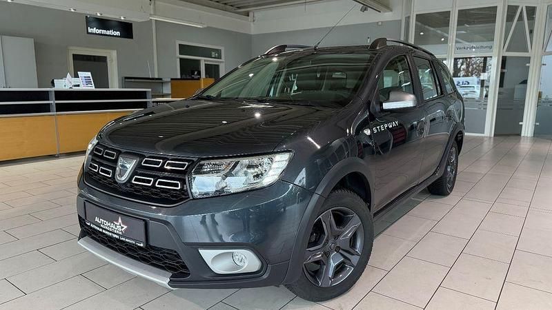 Gebraucht Dacia Logan MCV Celebration 90 PS (66 kW) 2017 Schwarz Kombi