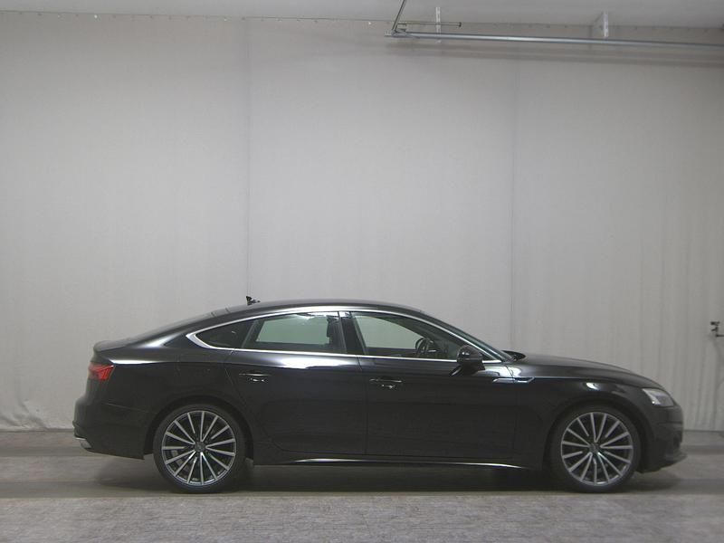 Mythosschwarz metallic Gebraucht 2020 Audi A5 Sportback S-Line Kleinwagen | 25.980 € (Fairer Preis) - Bild 1/4