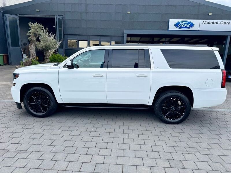 Gebraucht Chevrolet Suburban LT 340 PS (250 kW) 2015 Weiß SUV