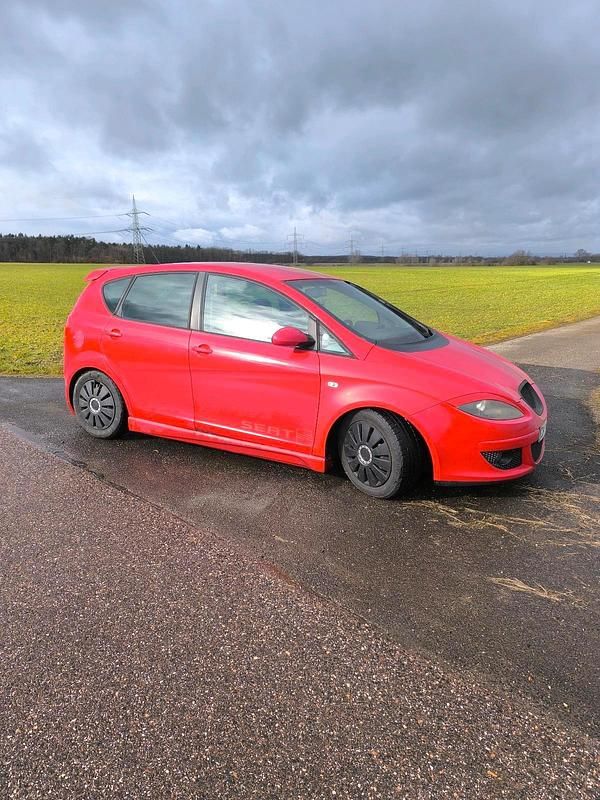 Gebraucht Seat Altea 140 PS (102 kW) 2006 Rot Van / Kleinbus