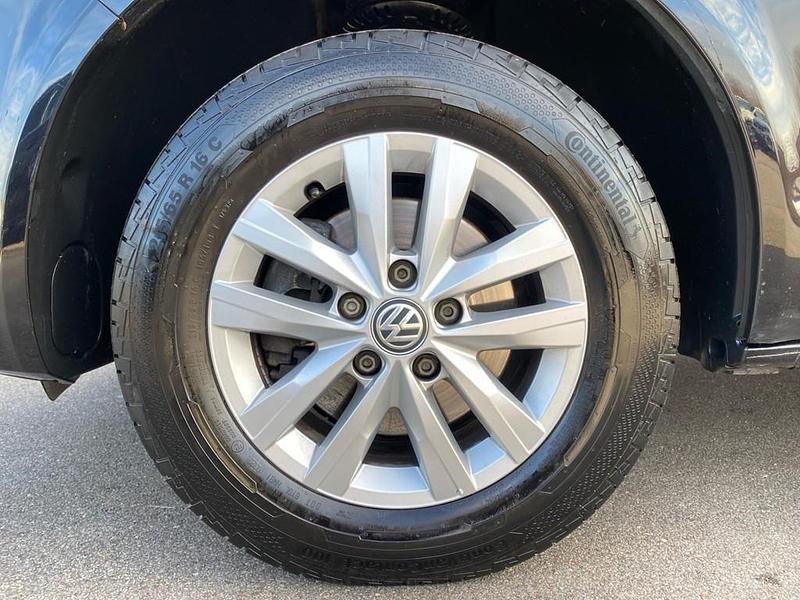 Gebraucht VW T6 Trendline 150 PS (110 kW) 2017 Deep black perleffekt Van