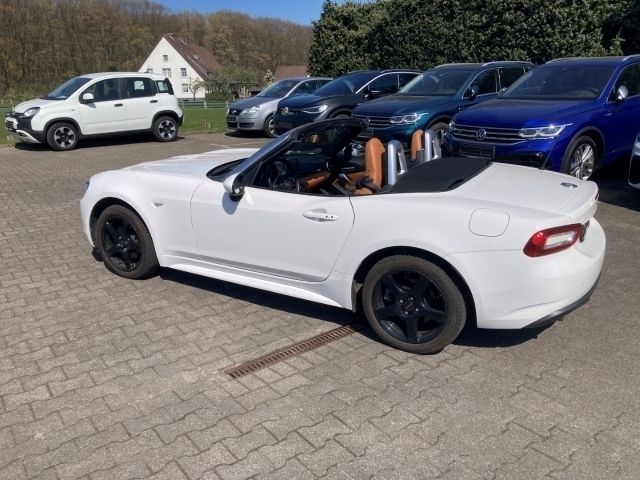 Gebraucht Fiat 124 Spider Lusso 140 PS (102 kW) 2019 Weiß Cabrio