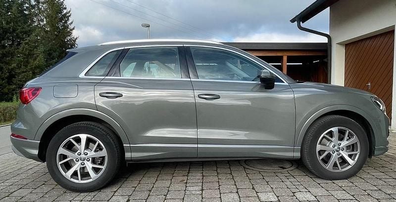 Second-hand Audi Q3 Advanced 190 CP (139 kW) 2020 Gri SUV