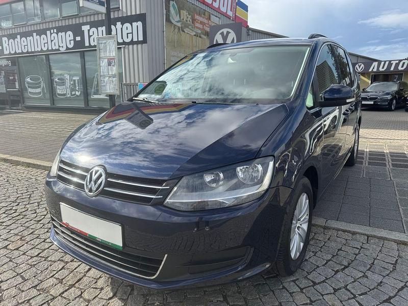 Gebraucht VW Sharan Comfortline 140 PS (102 kW) 2011 Blau Van / Kleinbus