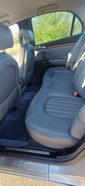 Second-hand Lancia Thesis 170 CP (125 kW) 2004 Argintiu Berlinǎ