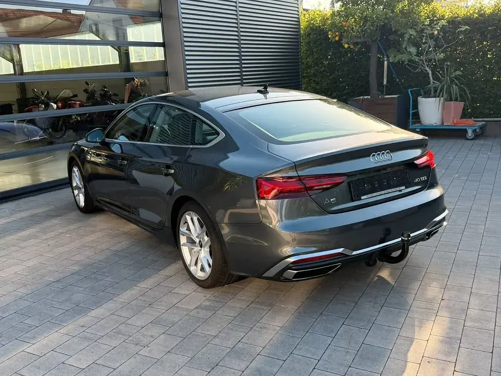 Gebraucht Audi A5 Sportback S-Line 204 PS (150 kW) 2022 Grau Kleinwagen