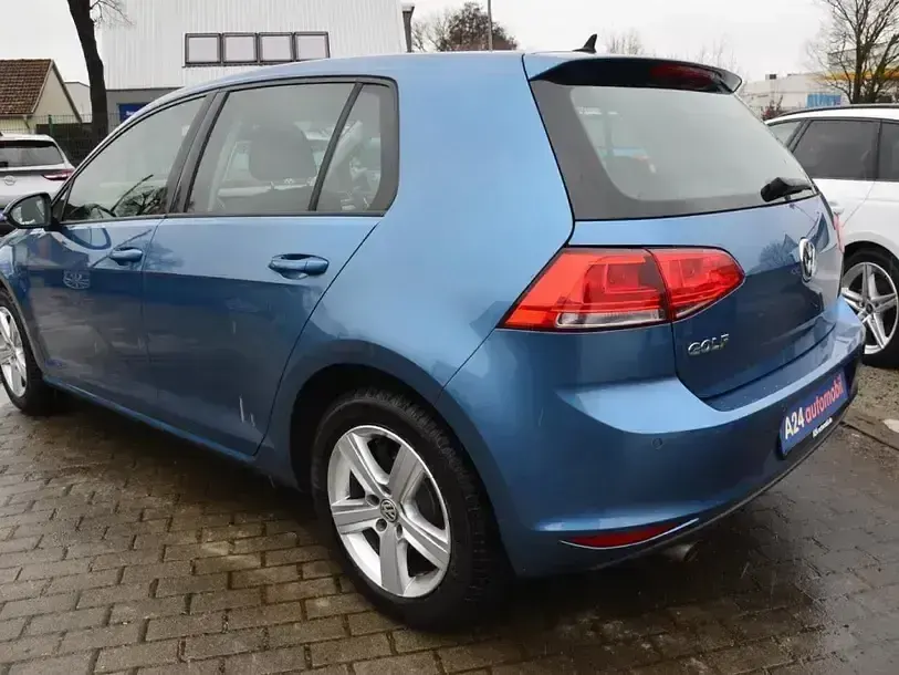 Gebraucht VW Golf VII Comfortline 110 PS (80 kW) 2017 Blau Limousine