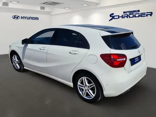 Gebraucht Mercedes A180 122 PS (89 kW) 2016 Weiss Kleinwagen