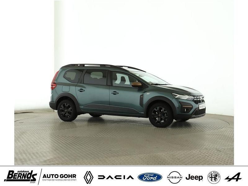 Gebraucht Dacia Jogger Extreme 110 PS (80 kW) 2024 Grün Van / Kleinbus