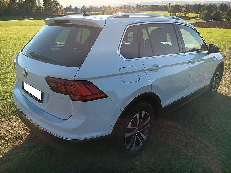 Gebraucht VW Tiguan IQ Drive 150 PS (110 kW) 2019 Weiß SUV