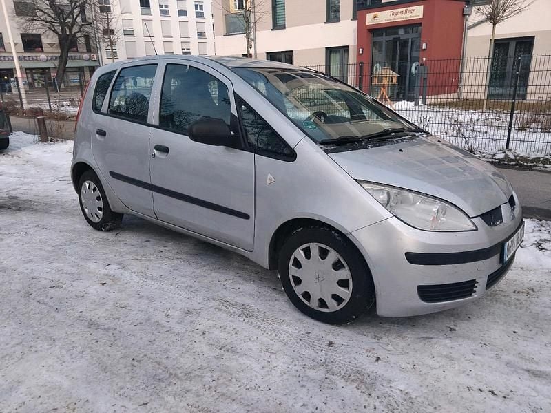 Gebraucht Mitsubishi Colt 95 PS (69 kW) 2004 Silber Kleinwagen