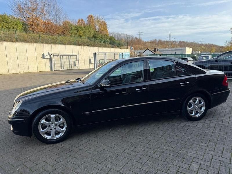 Gebraucht Mercedes E280 Avantgarde 231 PS (169 kW) 2008 Schwarz Limousine