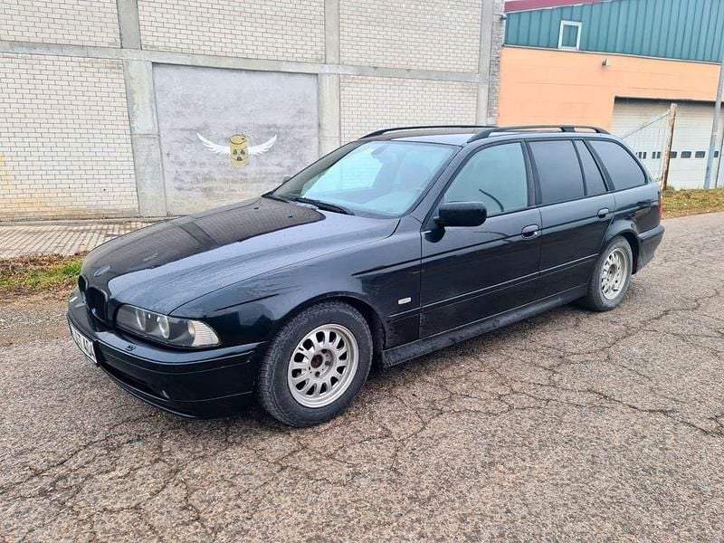Schwarz Gebraucht 2003 BMW 525 Sport Line Kombi | 2.100 € (Superpreis) - Bild 1/4