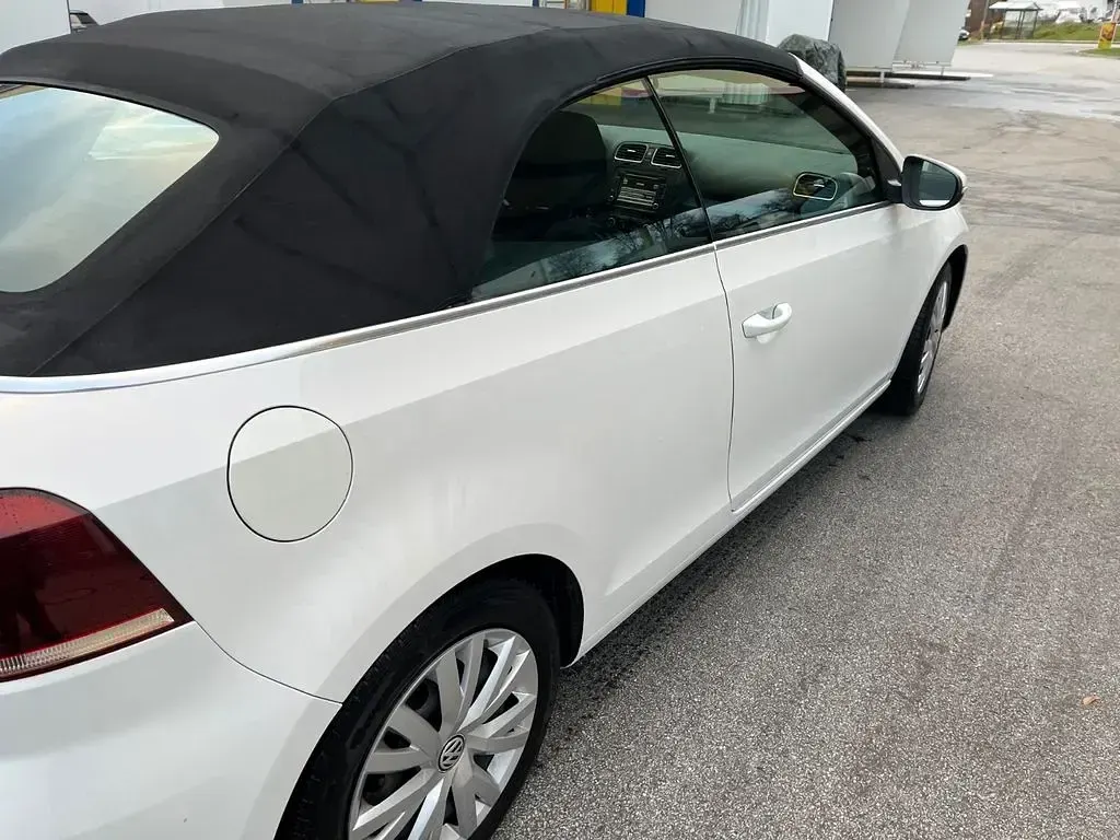 Gebraucht VW Golf Cabriolet 140 PS (102 kW) 2012 Weiß Cabrio