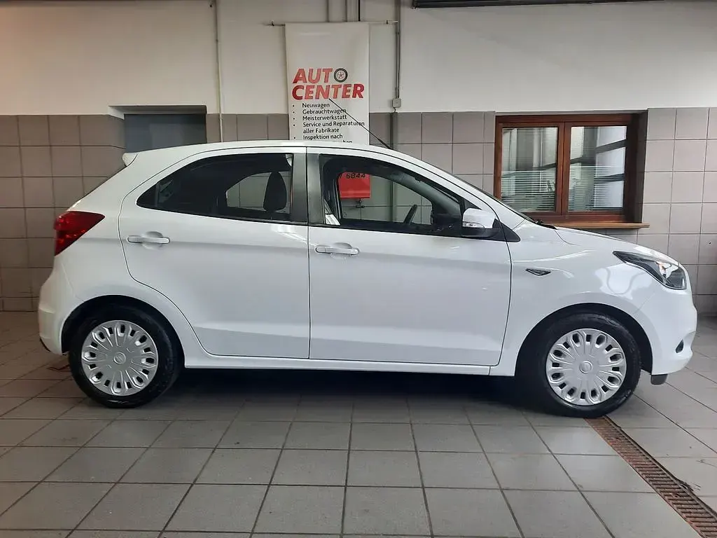 Gebraucht Ford Ka Plus Cool & Sound Edition 86 PS (63 kW) 2018 Oxford white Kleinwagen
