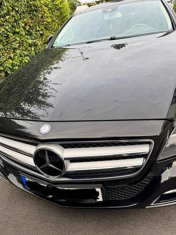 Schwarz Gebraucht 2014 Mercedes CLS350 Shooting Brake Kombi | 16.000 € (Fairer Preis) - Bild 1/4