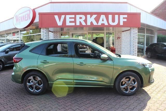 Neu Ford Kuga ST-Line 186 PS (136 kW) 2026 Grün SUV