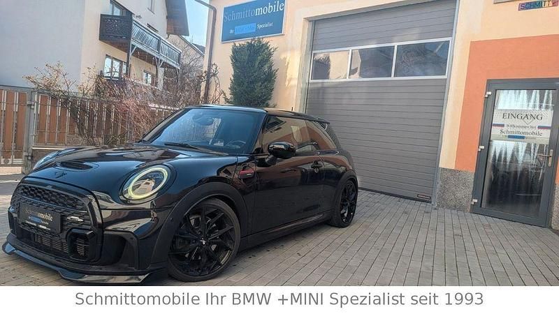 Gebraucht Mini John Cooper Works 178 PS (130 kW) 2022 Schwarz Kleinwagen