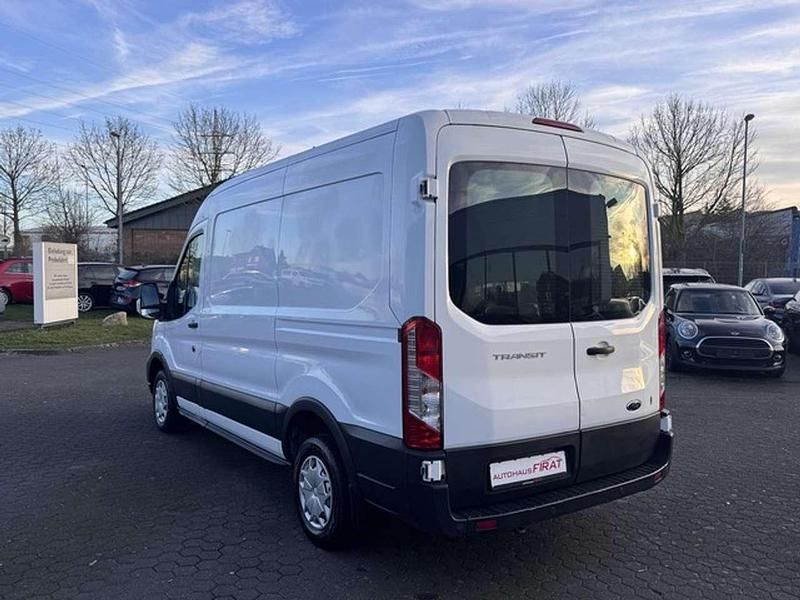 Gebraucht Ford Transit Trend 131 PS (96 kW) 2022 Weiß Van / Kleinbus