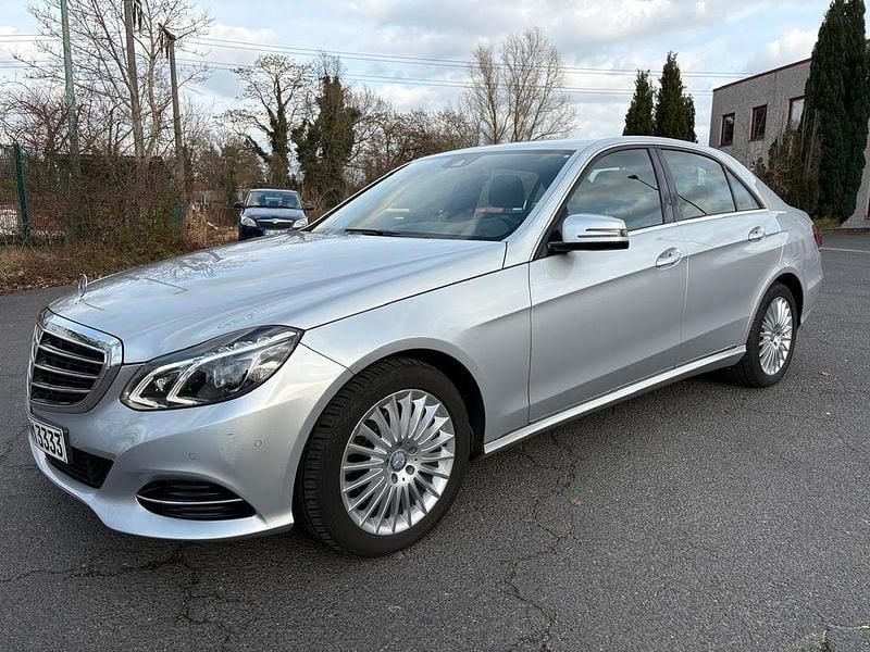 Gebraucht Mercedes E200 184 PS (135 kW) 2014 Silber Limousine