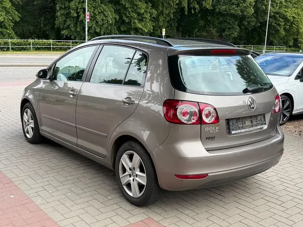 Gebraucht VW Golf Plus Cross Comfortline 80 PS (58 kW) 2009 Braun Van / Kleinbus