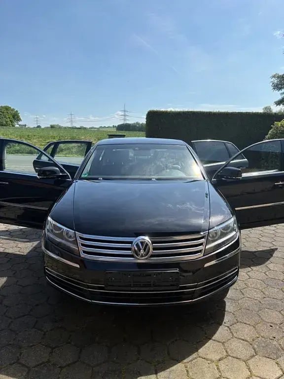 Gebraucht VW Phaeton 245 PS (180 kW) 2015 Schwarz Limousine