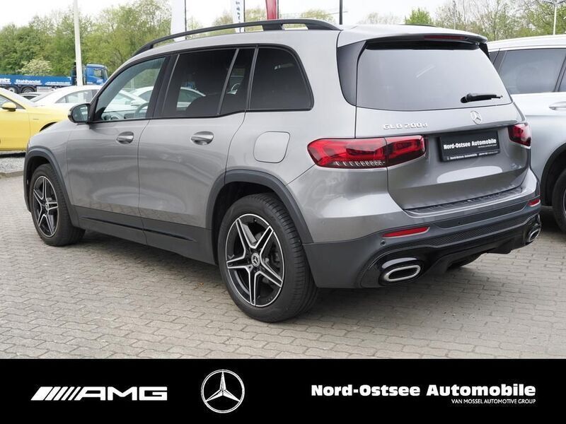 Gebraucht Mercedes GLB200 AMG 150 PS (110 kW) 2021 Grau SUV