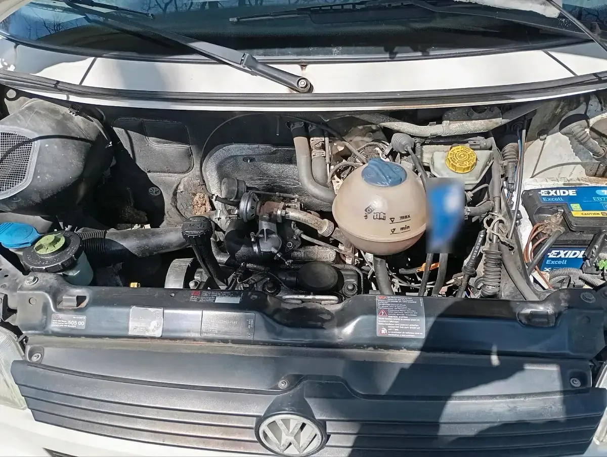 Second-hand VW Transporter 69 CP (50 kW) 2001 Alb Van
