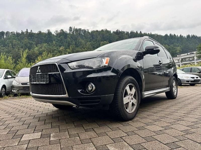 Schwarz Gebraucht 2009 Mitsubishi Outlander Invite SUV | 4.950 € (Guter Preis) - Bild 1/4