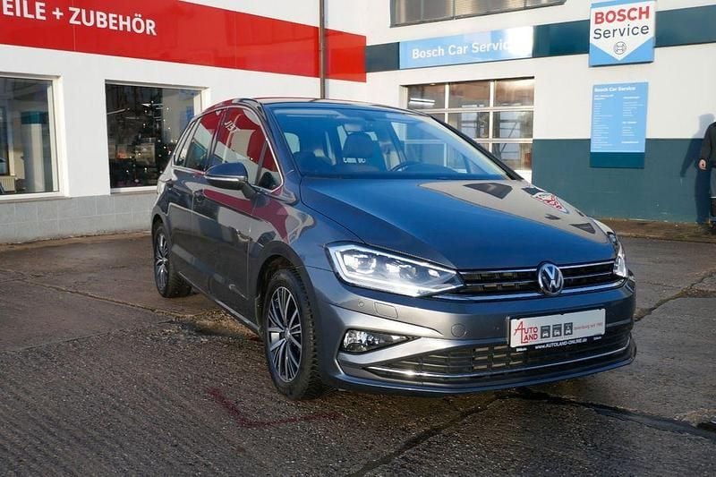Gebraucht VW Golf Highline 150 PS (110 kW) 2021 Grau Van / Kleinbus