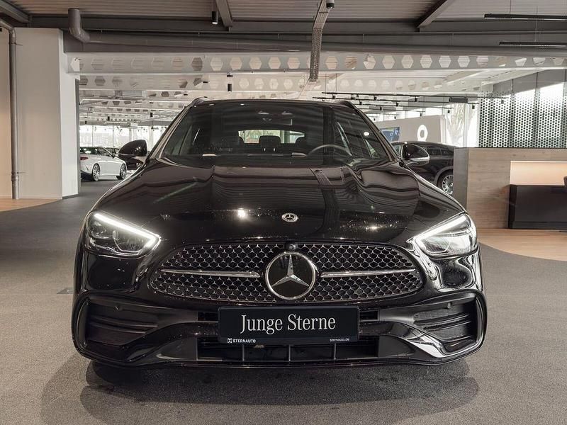 Gebraucht Mercedes C200 AMG line 204 PS (150 kW) 2025 Unilack schwarz Kombi