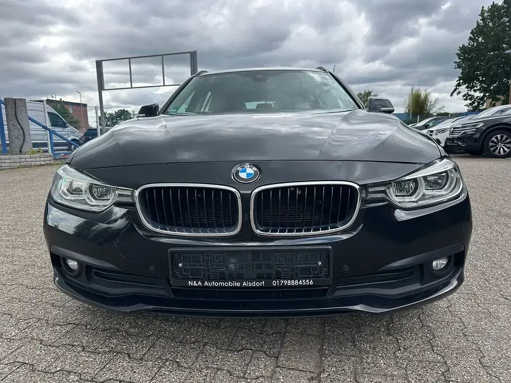 Gebraucht BMW 318 Advantage 150 PS (110 kW) 2019 Schwarz Kombi