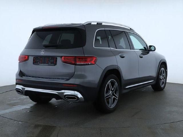 Gebraucht Mercedes GLB180 AMG 116 PS (85 kW) 2023 Metalliclack mountaingrau SUV