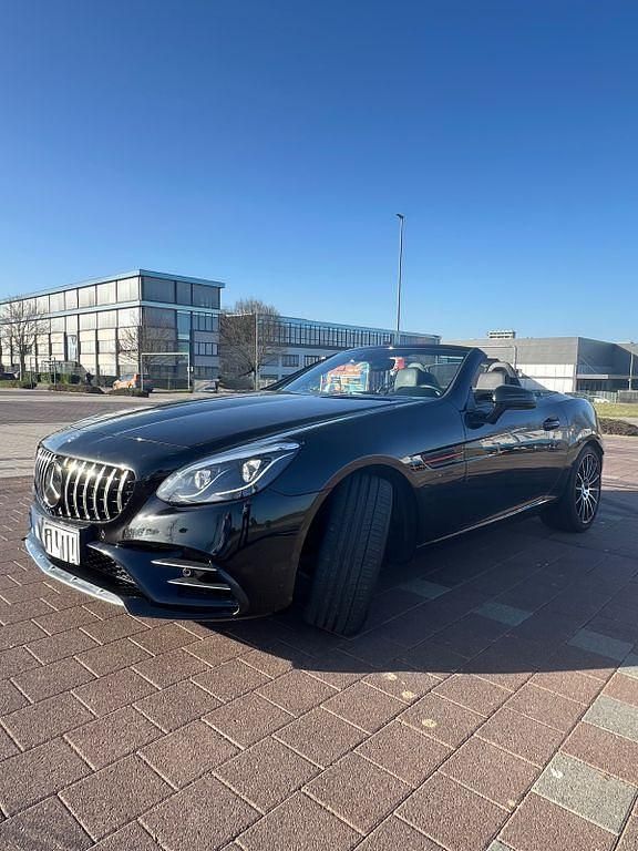 Gebraucht Mercedes SLC43 AMG AMG 367 PS (269 kW) 2017 Schwarz Coupé