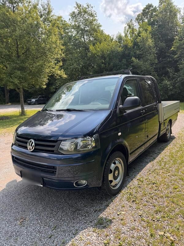 Schwarz Gebraucht 2012 VW T5 Van | 13.499 € - Bild 1/4