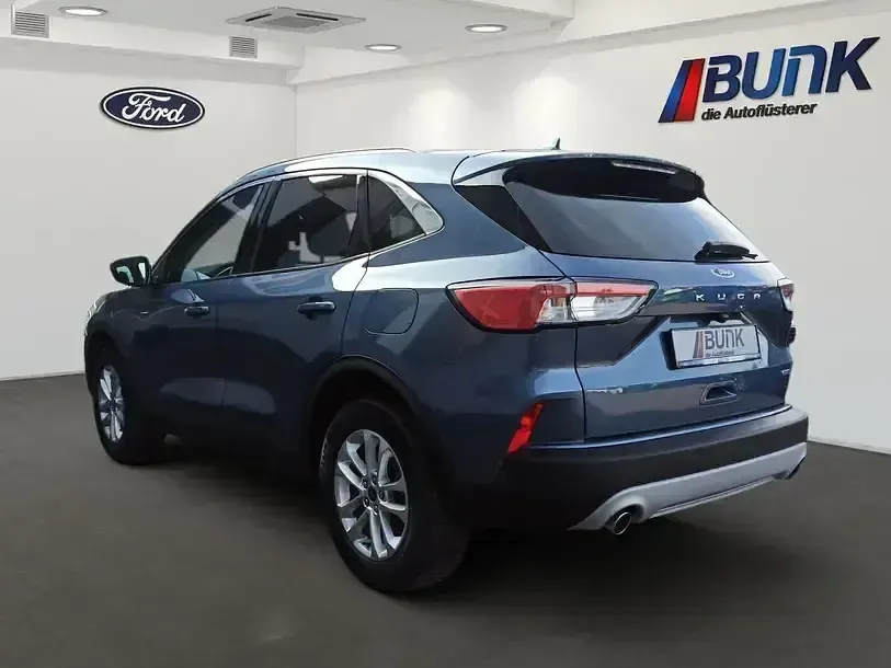 Begagnad Ford Kuga Titanium 224 HK (164 kW) 2022 Blå SUV