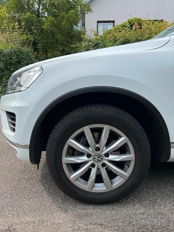 Gebraucht VW Touareg 204 PS (150 kW) 2018 Weiß SUV