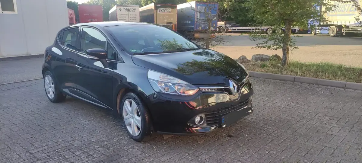 Gebraucht Renault Clio IV 90 PS (66 kW) 2015 Schwarz Kleinwagen