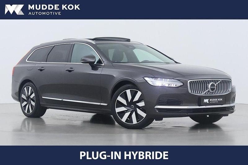 Grau Gebraucht 2025 Volvo V90 Plus Kombi | 51.901 € (Superpreis) - Bild 1/4