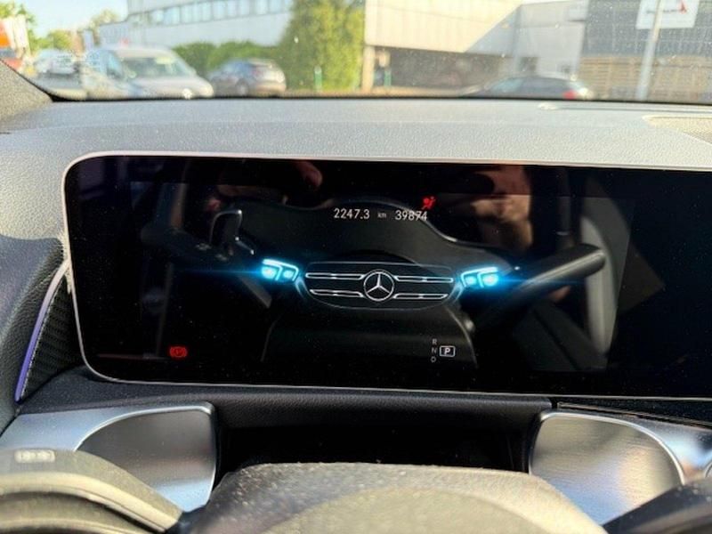 Gebraucht Mercedes GLB200 AMG 163 PS (119 kW) 2020 Schwarz SUV