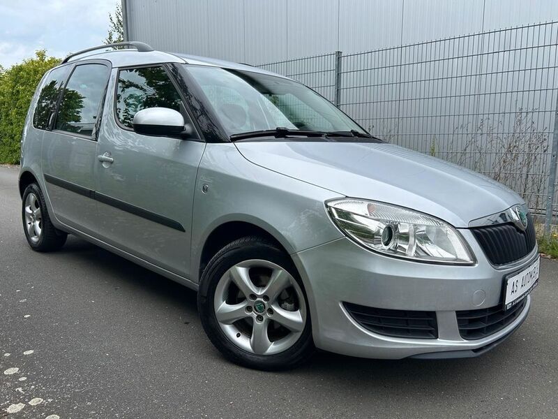 Brilliantsilber metallic Gebraucht 2012 Skoda Roomster Kombi | 6.490 € (Fairer Preis) - Bild 1/4