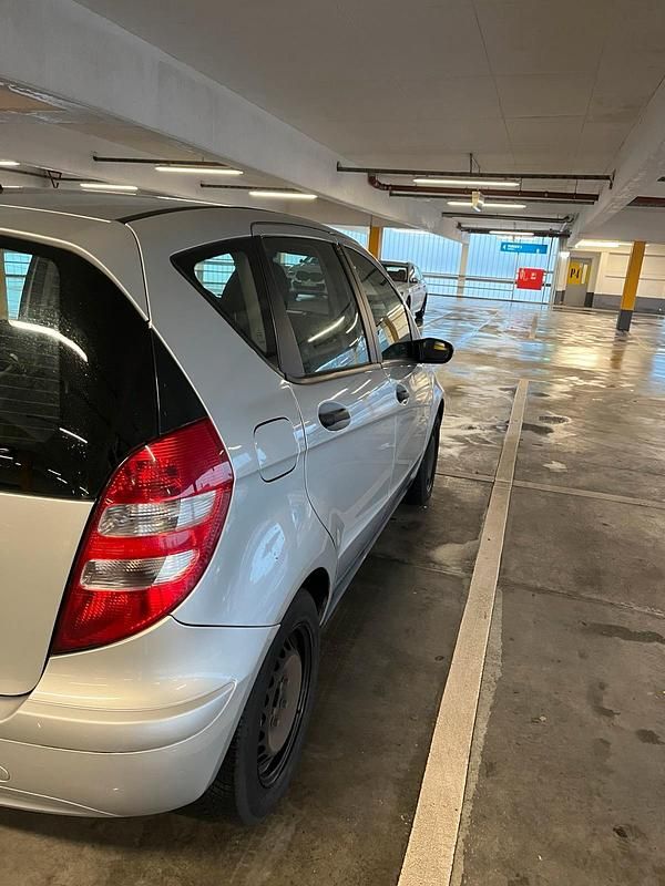 Gebraucht Mercedes A150 95 PS (69 kW) 2004 Silber Limousine