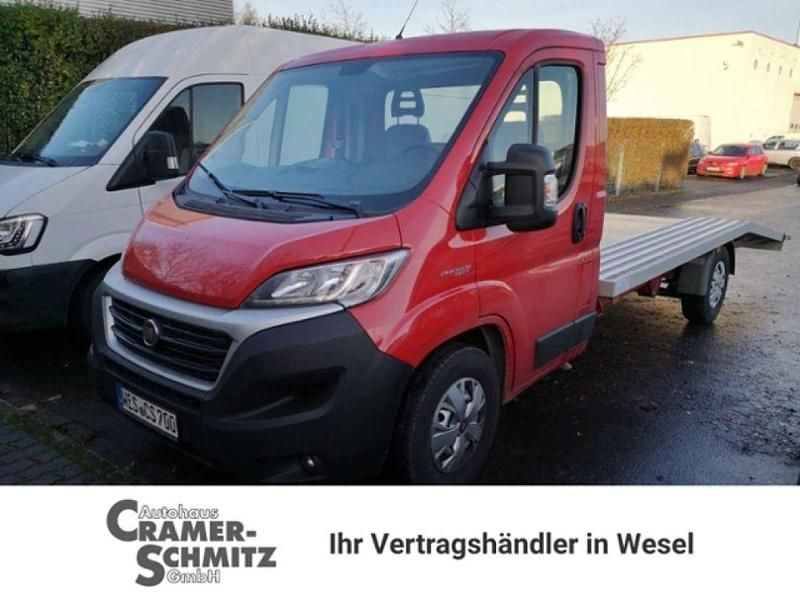 Gebraucht Fiat Ducato 150 PS (110 kW) 2019 Rot Van