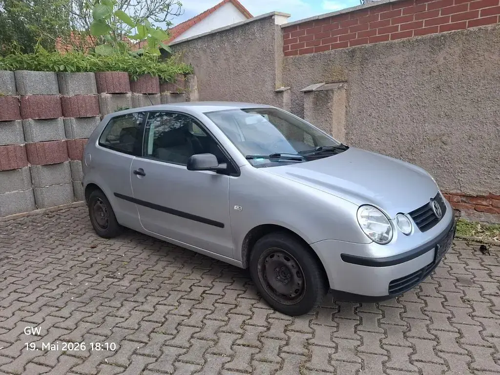 Gebraucht VW Polo Basis 54 PS (39 kW) 2002 Schwarz Limousine