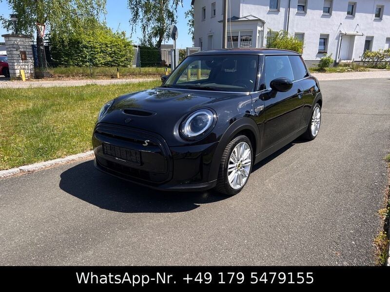 Schwarz Gebraucht 2022 Mini Cooper SE Classic Kleinwagen | 14.990 € - Bild 1/4