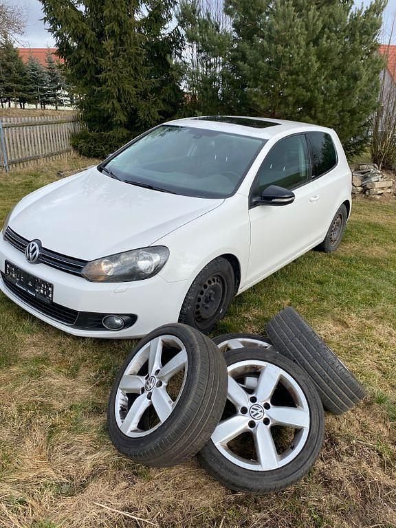 Gebraucht VW Golf VI Style 86 PS (63 kW) 2011 Weiß Kleinwagen