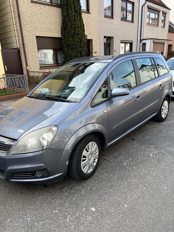 Gebraucht Opel Zafira Basis 140 PS (102 kW) 2006 Van / Kleinbus